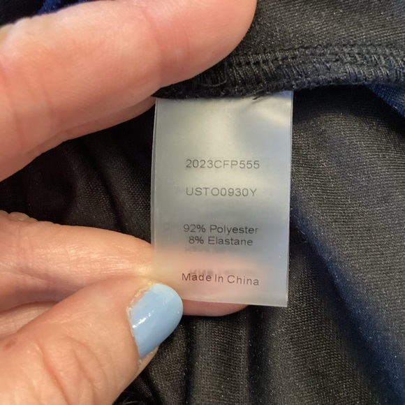 NWT Universal Standard Long Sleeve Velvet Surplice Neck Top - Black - Size 10-12 - Picture 8 of 8